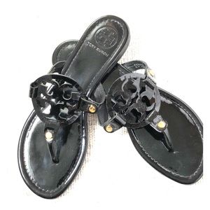 Tory Burch Miller Medallion Leather Flat Thong